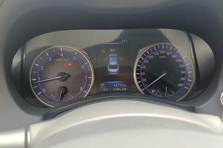 Used Infiniti Q50L 2015 2.0T Enjoyment Edition Instrument Cluster