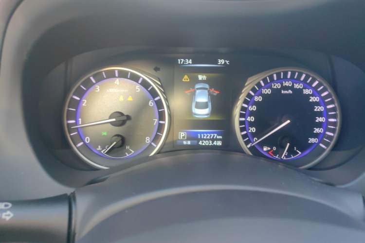 Used Infiniti Q50L 2015 2.0T Enjoyment Edition Instrument Cluster