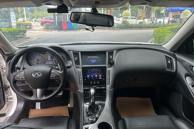 Used Infiniti Q50L 2015 2.0T Sport Edition Interior 1