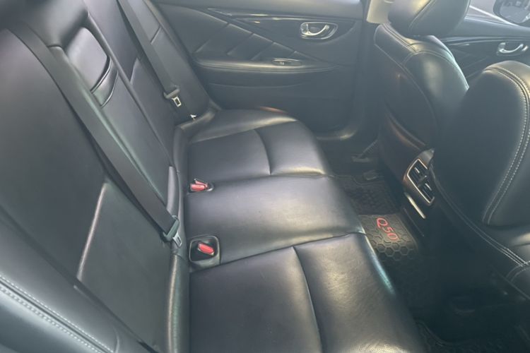 Used Infiniti Q50L 2015 2.0T Enjoyment Edition Interior 2