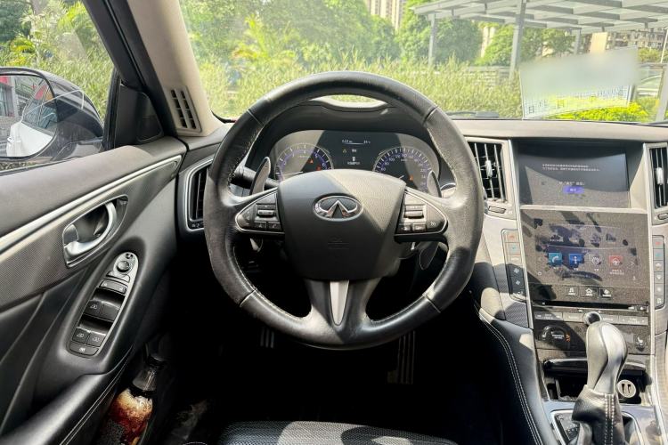 Used Infiniti Q50L 2015 2.0T Sport Edition Interior 2