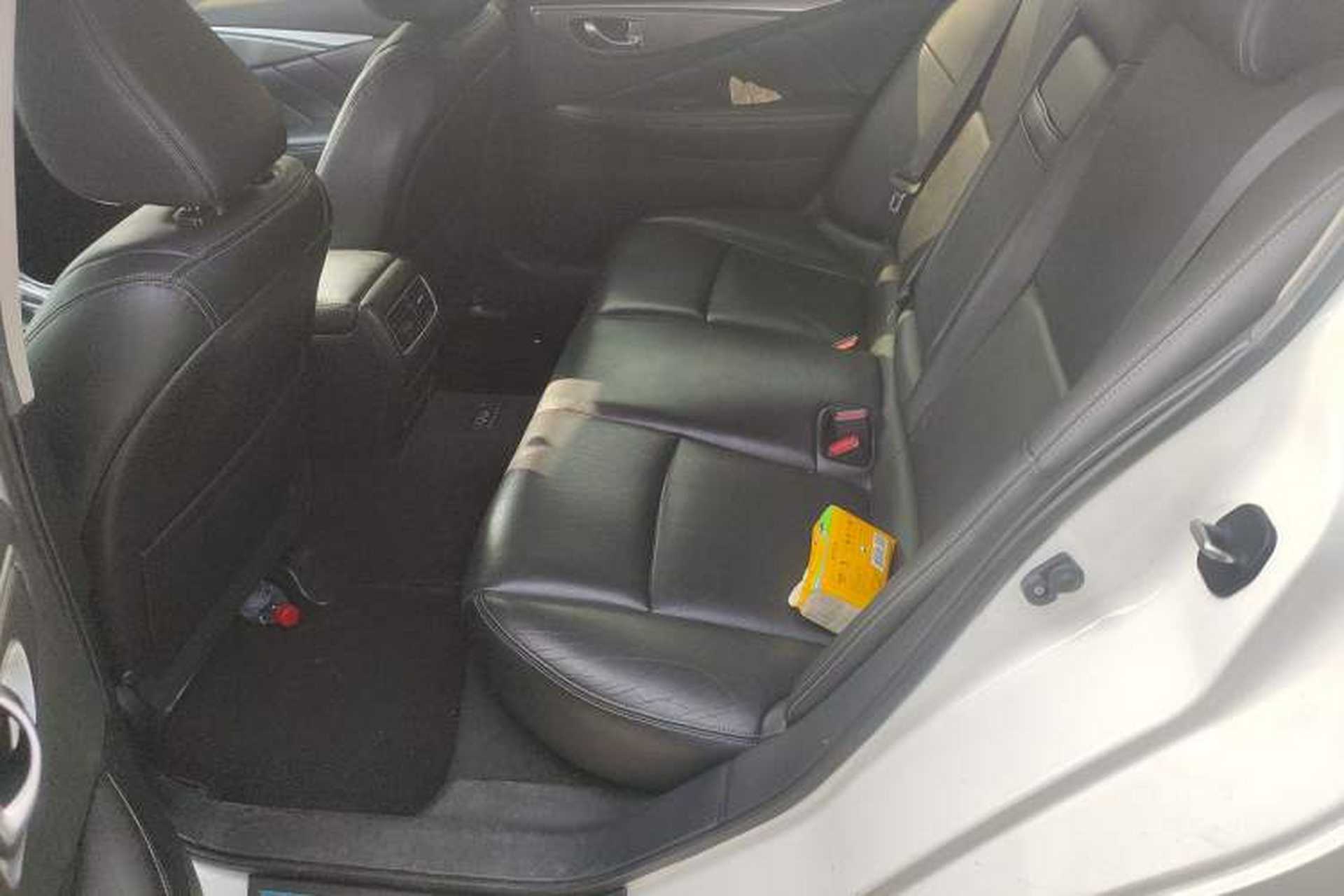 Used Infiniti Q50L 2015 2.0T Enjoyment Edition Interior 4