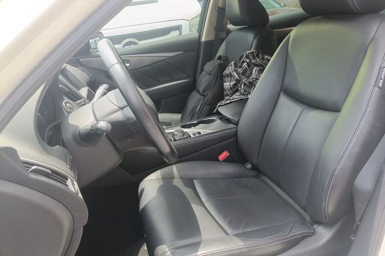 Used Infiniti Q50L 2015 2.0T Enjoyment Edition Left Front Seat