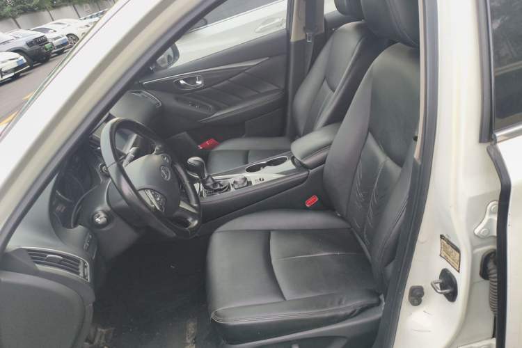 Used Infiniti Q50L 2015 2.0T Comfort Edition Left Front Seat