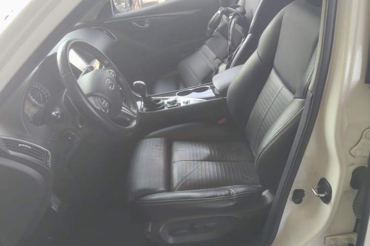 Used Infiniti Q50L 2015 2.0T Luxury Sport Edition Left Front Seat