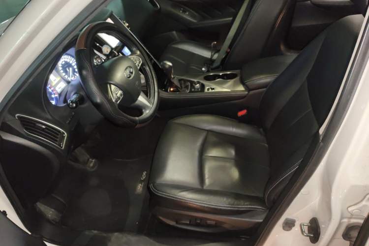 Used Infiniti Q50L 2015 2.0T Enjoyment Edition Left Front Seat