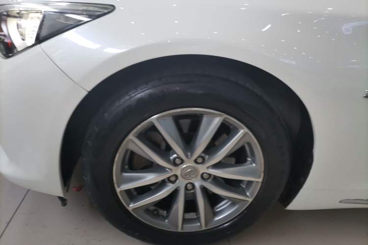 Used Infiniti Q50L 2015 2.0T Enjoyment Edition Left Front Wheel Hub