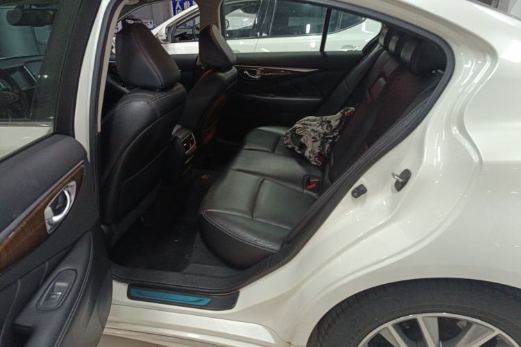 Used Infiniti Q50L 2015 2.0T Luxury Edition Left Rear Seat