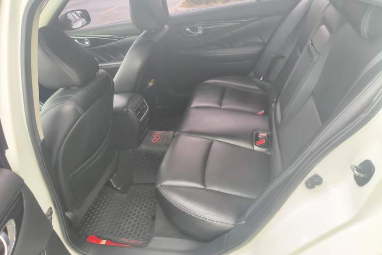 Used Infiniti Q50L 2015 2.0T Enjoyment Edition Left Rear Seat