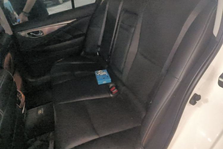 Used Infiniti Q50L 2015 2.0T Enjoyment Edition Left Rear Seat