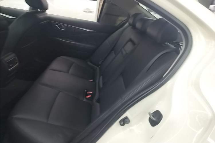 Used Infiniti Q50L 2015 2.0T Comfort Edition Left Rear Seat