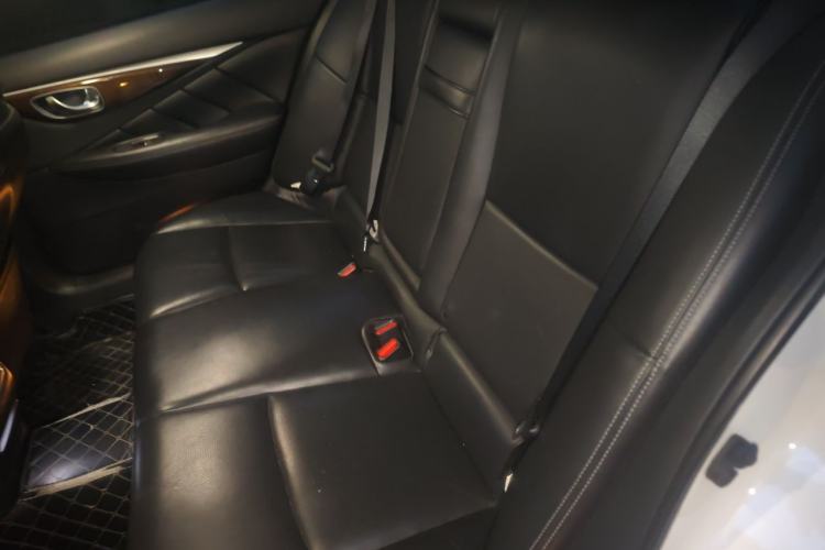 Used Infiniti Q50L 2015 2.0T Luxury Edition Left Rear Seat
