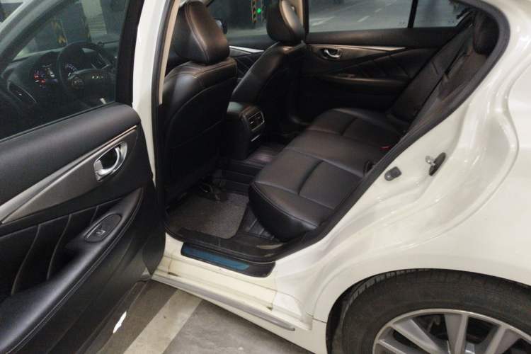 Used Infiniti Q50L 2015 2.0T Enjoyment Edition Left Rear Seat