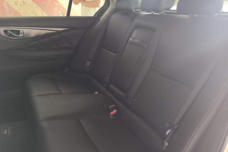 Used Infiniti Q50L 2015 2.0T Enjoyment Edition Left Rear Seat