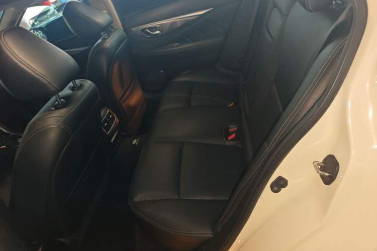 Used Infiniti Q50L 2015 2.0T Enjoyment Edition Left Rear Seat