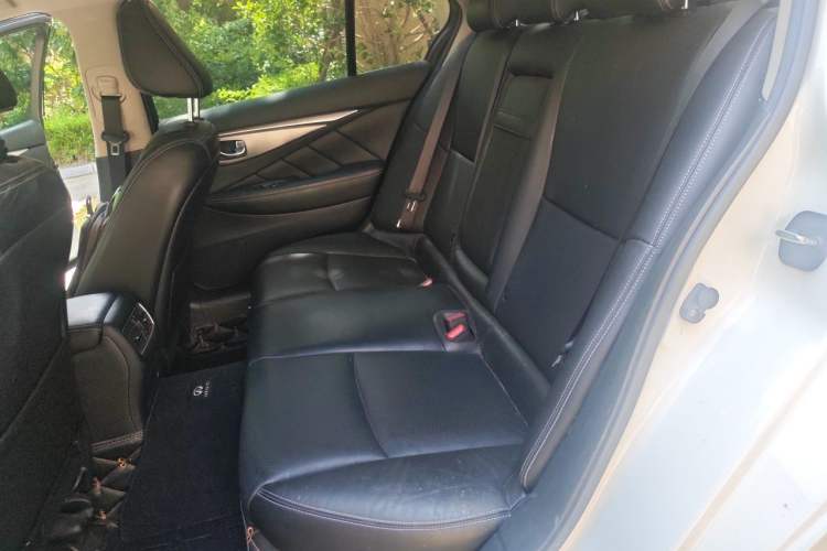 Used Infiniti Q50L 2015 2.0T Enjoyment Edition Left Rear Seat