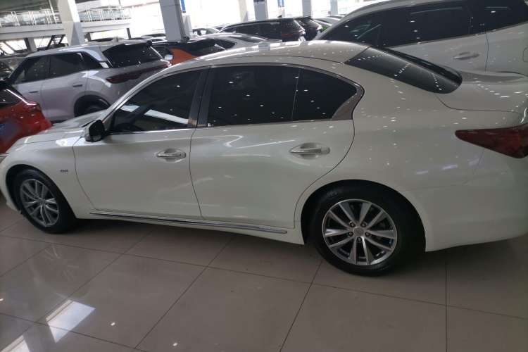 Used Infiniti Q50L 2015 2.0T Enjoyment Edition Left Side