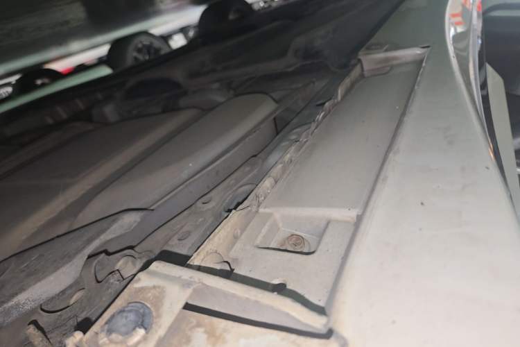 Used Infiniti Q50L 2015 2.0T Luxury Sport Edition Left Side Sill