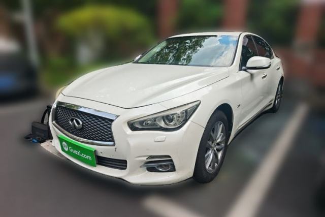 Ojetý Infiniti Q50L 2015 2.0T Enjoyment Edition