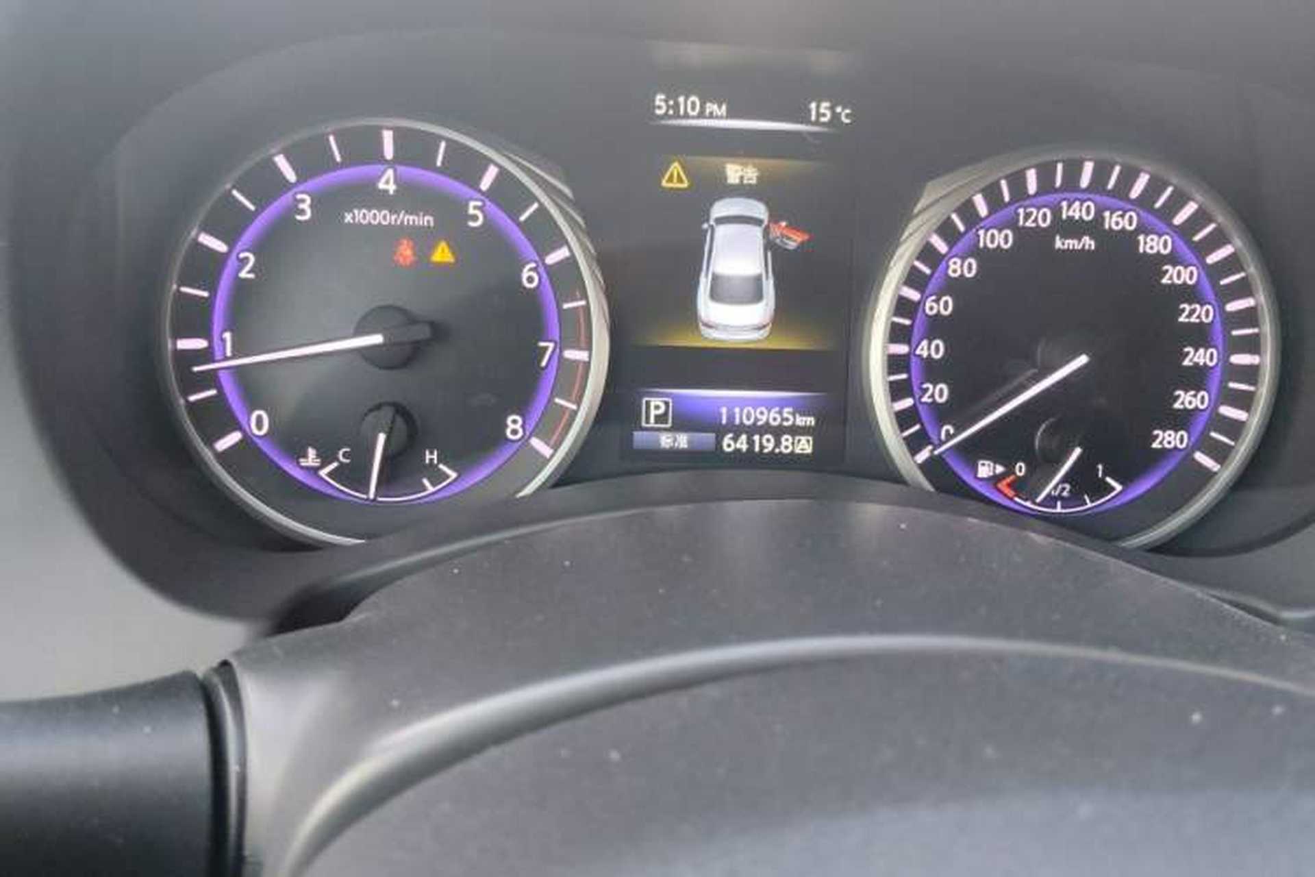 Used Infiniti Q50L 2015 2.0T Enjoyment Edition Odometer Close Up