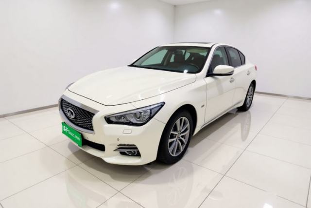 Ojetý Infiniti Q50L 2015 2.0T Enjoyment Edition