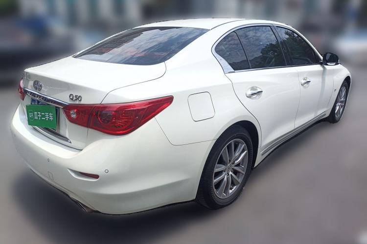 Used Infiniti Q50L 2015 2.0T Enjoyment Edition Rear Right 45 Deg