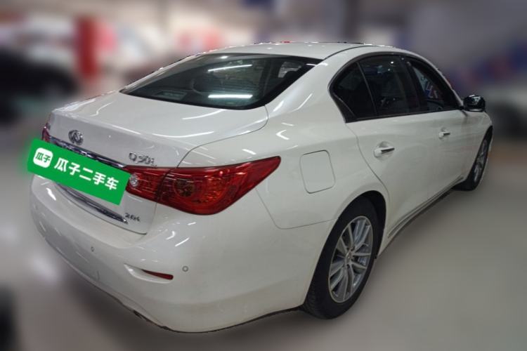 Used Infiniti Q50L 2015 2.0T Luxury Edition Rear Right 45 Deg