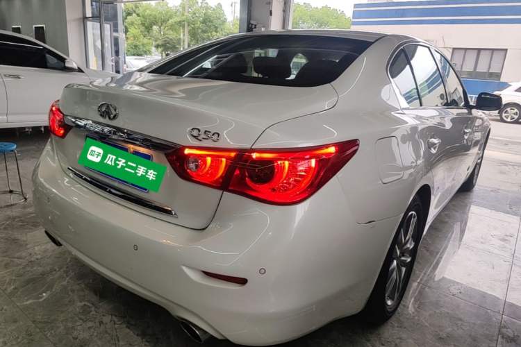 Used Infiniti Q50L 2015 2.0T Enjoyment Edition Rear Right 45 Deg