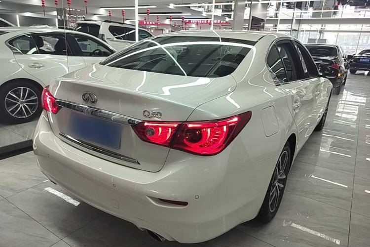 Used Infiniti Q50L 2015 2.0T Comfort Edition Rear Right 45 Deg