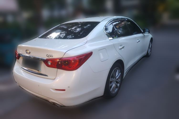 Used Infiniti Q50L 2015 2.0T Luxury Edition Rear Right 45 Deg