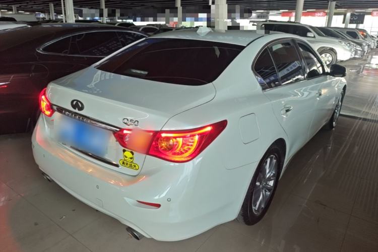 Used Infiniti Q50L 2015 2.0T Enjoyment Edition Rear Right 45 Deg