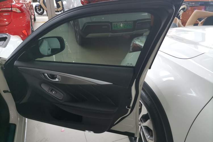 Used Infiniti Q50L 2015 2.0T Enjoyment Edition Right Front Door Interior
