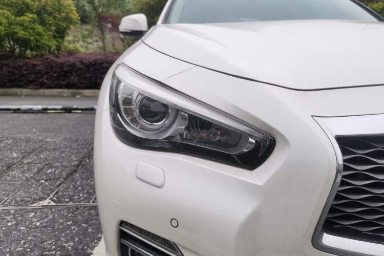 Used Infiniti Q50L 2015 2.0T Enjoyment Edition Right Front Headlight
