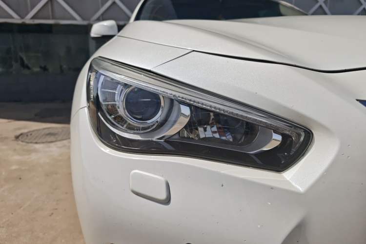 Used Infiniti Q50L 2015 2.0T Enjoyment Edition Right Front Headlight