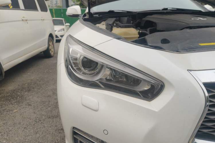 Used Infiniti Q50L 2015 2.0T Enjoyment Edition Right Front Headlight