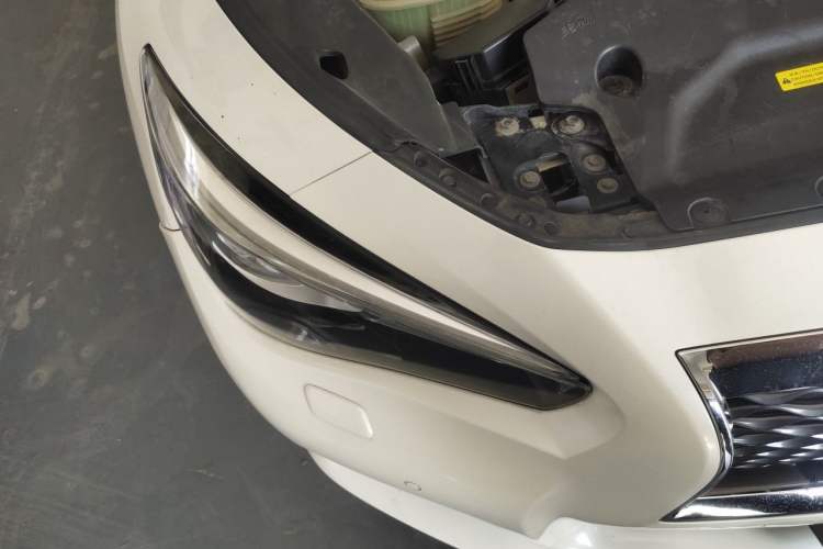 Used Infiniti Q50L 2015 2.0T Enjoyment Edition Right Front Headlight