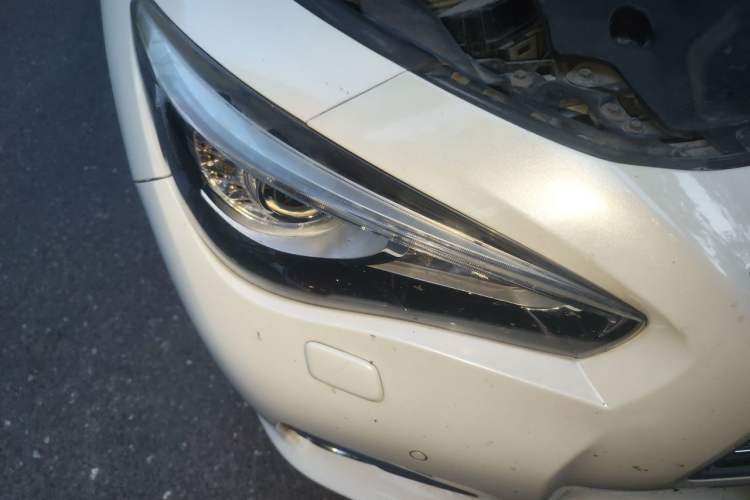 Used Infiniti Q50L 2015 2.0T Luxury Edition Right Front Headlight