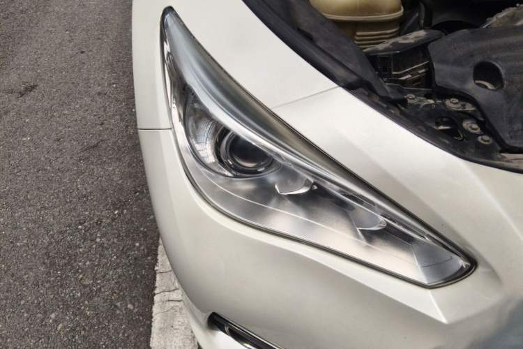Used Infiniti Q50L 2015 2.0T Comfort Edition Right Front Headlight