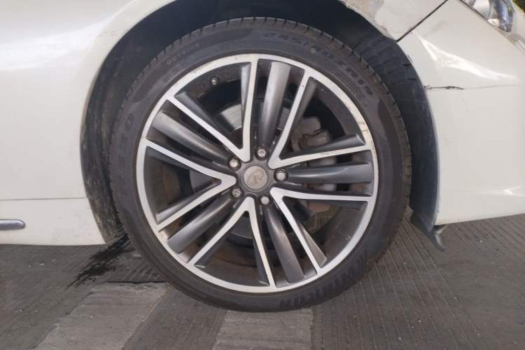 Used Infiniti Q50L 2015 2.0T Sport Edition Right Front Wheel Hub