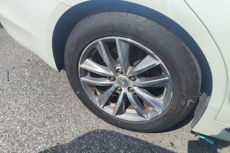 Used Infiniti Q50L 2015 2.0T Enjoyment Edition Right Rear Wheel Hub