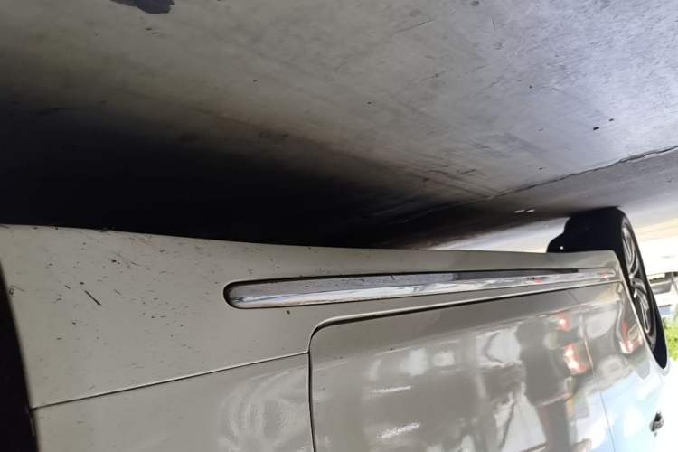 Used Infiniti Q50L 2015 2.0T Enjoyment Edition Right Side Sill