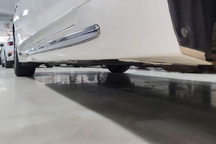 Used Infiniti Q50L 2015 2.0T Comfort Edition Right Side Sill