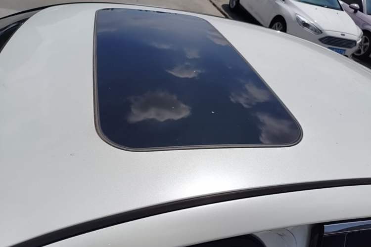 Used Infiniti Q50L 2015 2.0T Enjoyment Edition Roof