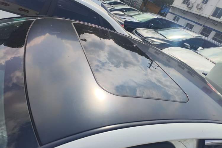 Used Infiniti Q50L 2015 2.0T Enjoyment Edition Roof