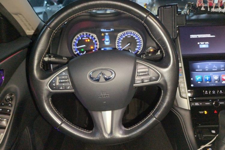 Used Infiniti Q50L 2015 2.0T Enjoyment Edition Steering Wheel