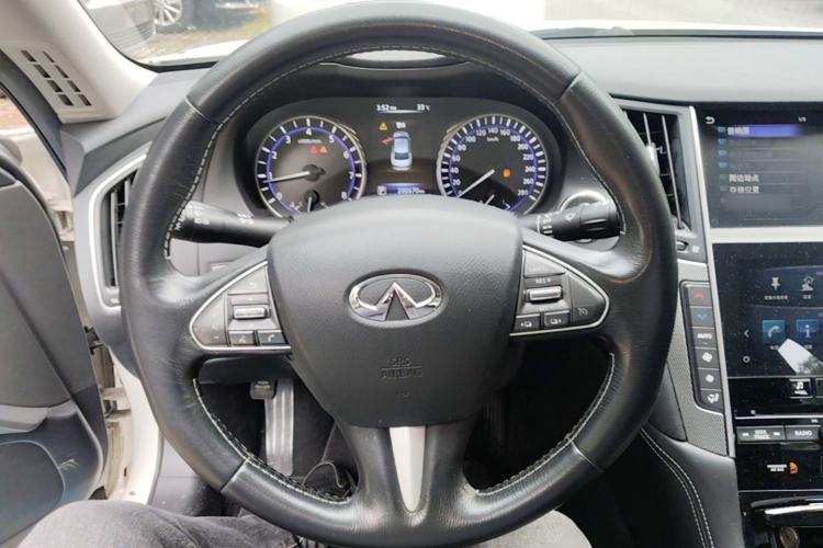 Used Infiniti Q50L 2015 2.0T Enjoyment Edition Steering Wheel