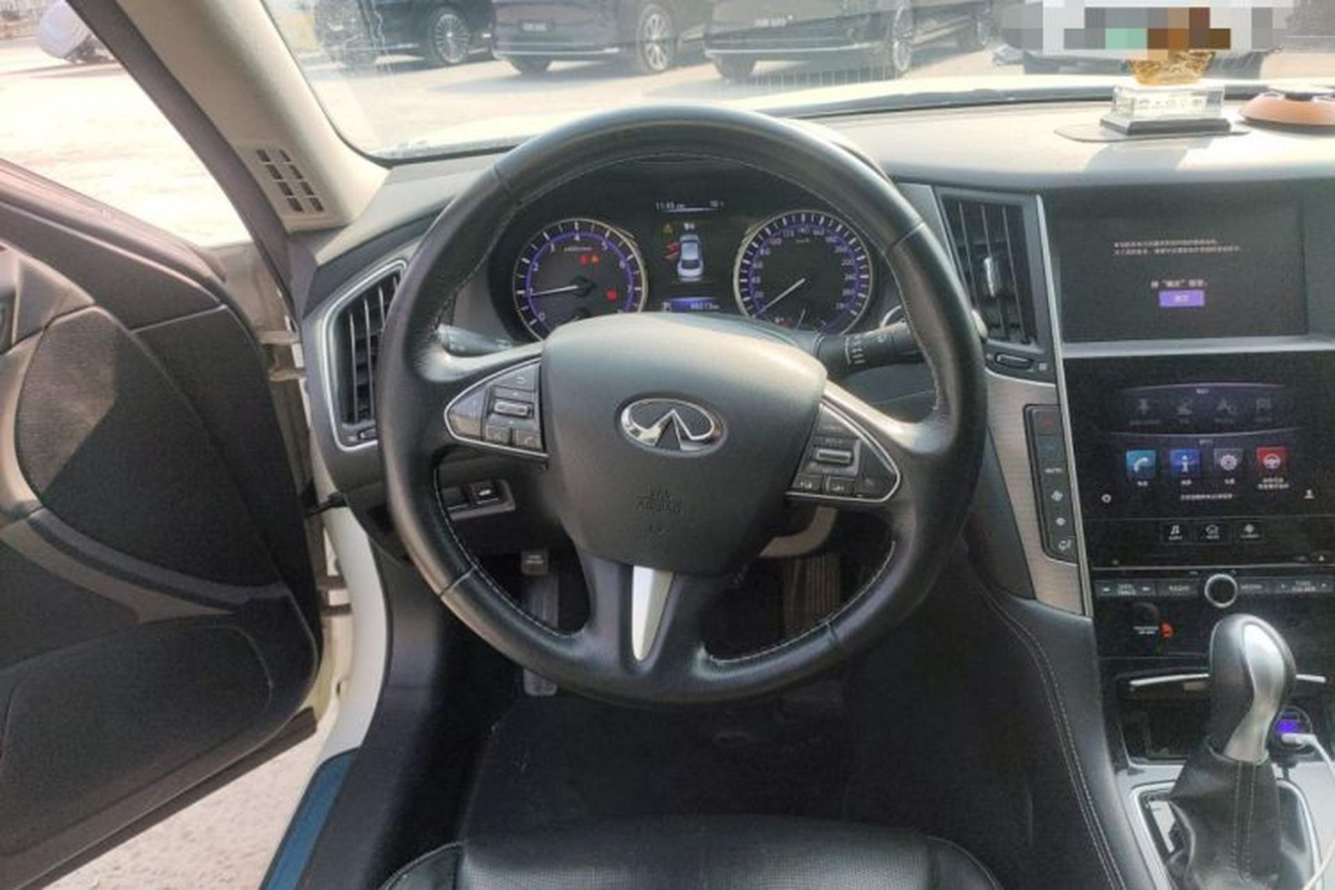 Used Infiniti Q50L 2015 2.0T Enjoyment Edition Steering Wheel