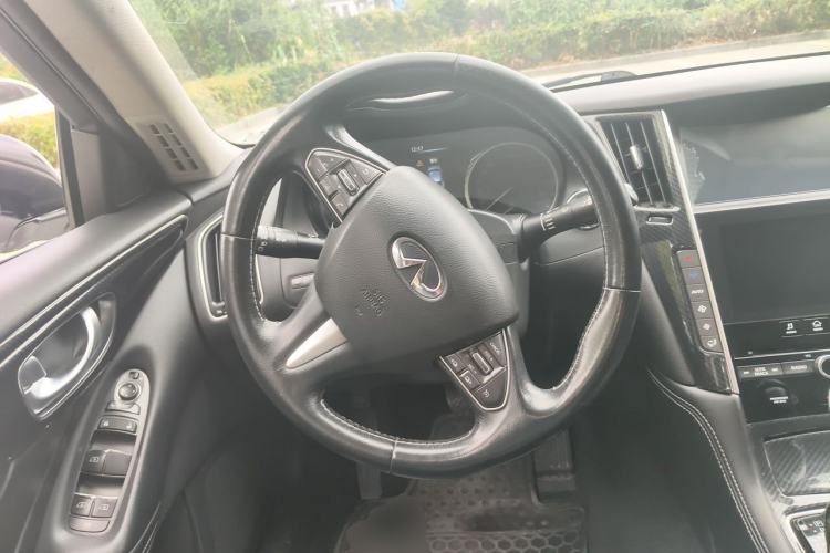 Used Infiniti Q50L 2015 2.0T Enjoyment Edition Steering Wheel