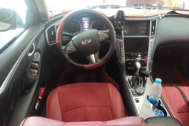 Used Infiniti Q50L 2015 2.0T Enjoyment Edition Steering Wheel