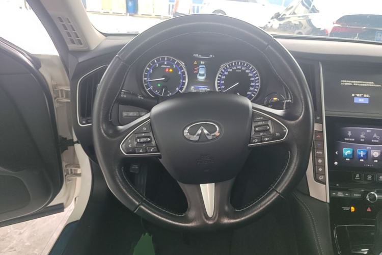 Used Infiniti Q50L 2015 2.0T Enjoyment Edition Steering Wheel